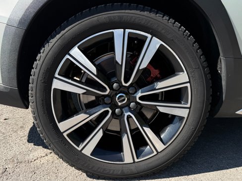 Used 2020 Volvo V60 T5 Cross Country image 43