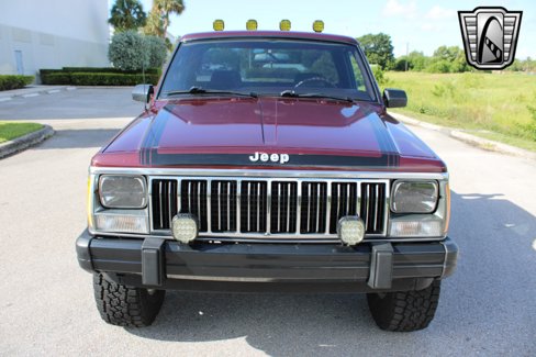 Used 1987 Jeep Comanche Chief image 3