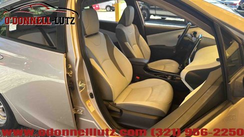 Used 2021 Toyota Prius Prime Limited image 13