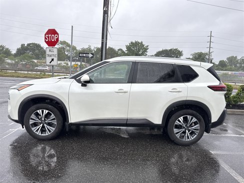 Certified 2022 Nissan Rogue SV w/ SV Premium Package image 7