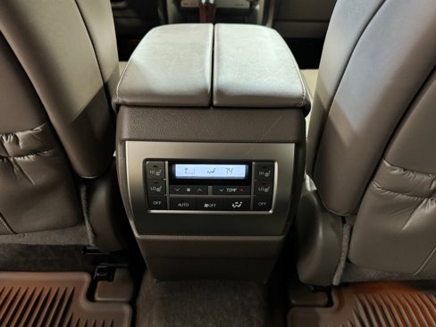Used 2016 Lexus GX 460 image 25