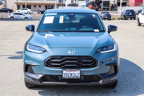 Certified 2025 Honda HR-V Sport image 2