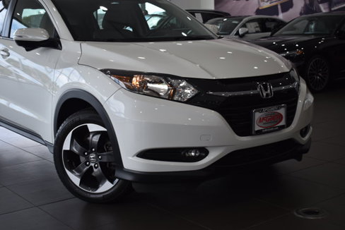 Used 2018 Honda HR-V EX-L image 3