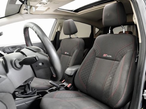 Used 2019 Ford Fiesta ST-Line w/ ST Line Cold Weather Package image 5