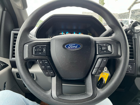 Used 2017 Ford F150 XL w/ Equipment Group 101A Mid image 7