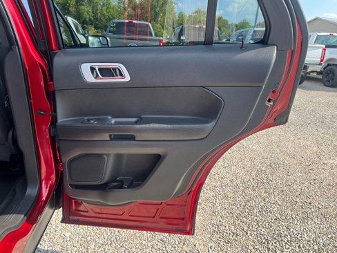 Used 2013 Ford Explorer XLT image 18