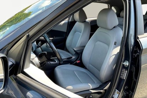 Used 2020 Hyundai Kona Limited image 15