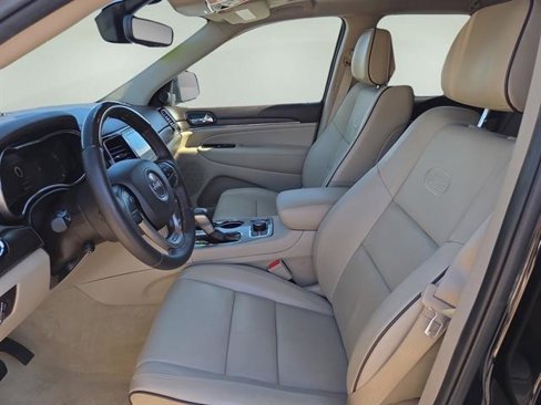 Used 2020 Jeep Grand Cherokee Overland image 36
