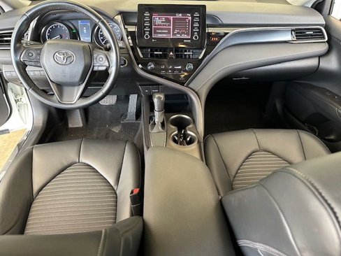 Used 2021 Toyota Camry SE w/ Convenience Package image 19