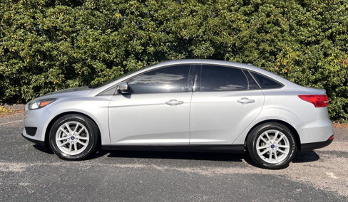 Used 2017 Ford Focus SE image 4
