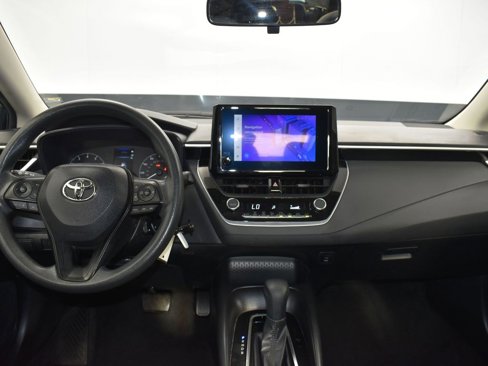 Used 2023 Toyota Corolla LE image 19