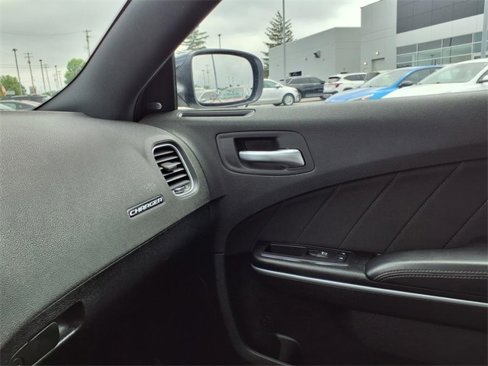 Used 2023 Dodge Charger SXT image 31
