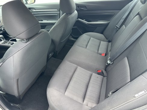 Used 2023 Nissan Altima 2.5 SV image 12