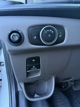 Used 2022 Ford Transit 250 Medium Roof image 12