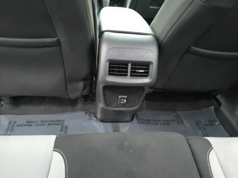 Used 2020 Chevrolet Equinox LS image 21