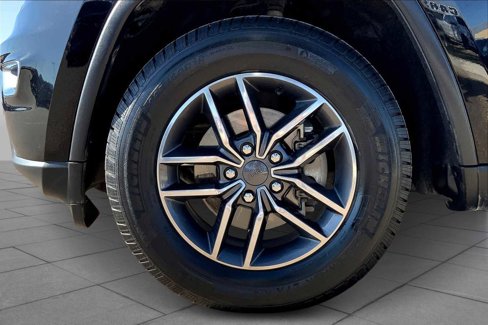 Used 2020 Jeep Grand Cherokee Limited image 9