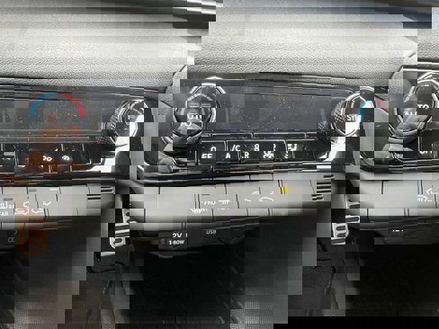 New 2025 Hyundai Elantra Sport image 17