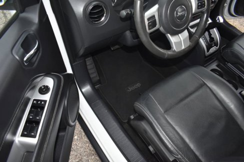 Used 2015 Jeep Compass High Altitude image 26