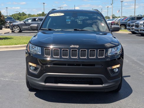 Used 2021 Jeep Compass Latitude image 2