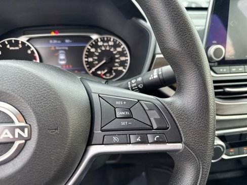 Used 2023 Nissan Altima 2.5 SV image 24