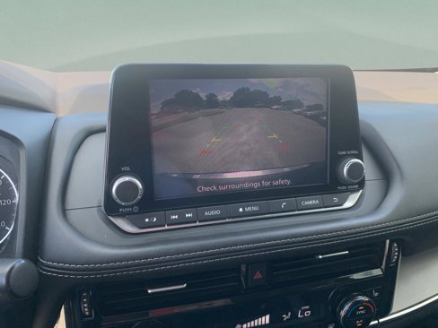 Used 2022 Nissan Rogue SV image 23
