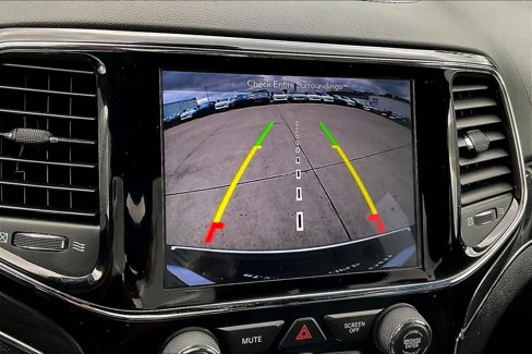 Used 2019 Jeep Grand Cherokee Overland image 23