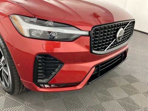 Certified 2024 Volvo XC60 B5 Plus w/ Protection Package Premier image 8