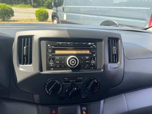 Used 2017 Nissan NV200 S image 22