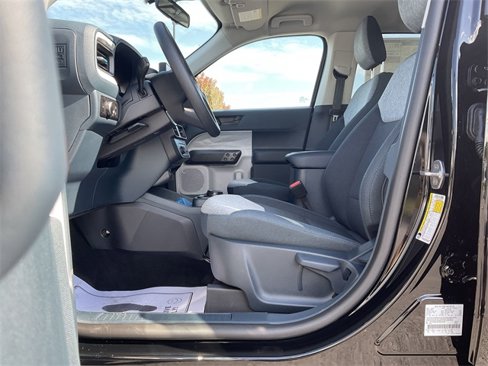 New 2025 Ford Maverick XLT image 12