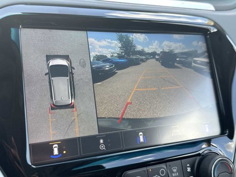 Used 2020 Chevrolet Bolt Premier w/ Infotainment Package image 22