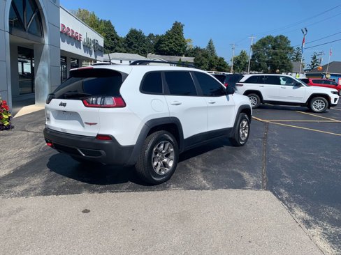 Used 2022 Jeep Cherokee Trailhawk w/ Sun, Sound & Nav Group image 8