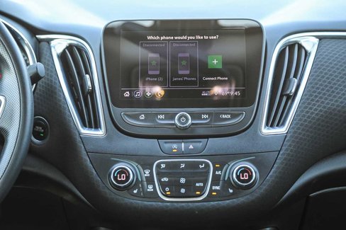 Used 2020 Chevrolet Malibu LT image 13