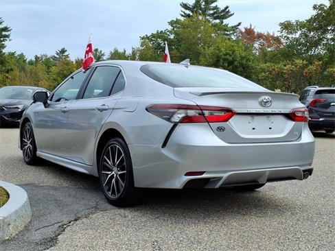 Used 2024 Toyota Camry SE image 26