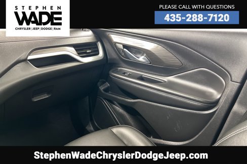 Used 2023 GMC Terrain SLT image 10