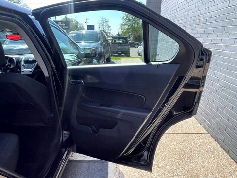 Used 2015 Chevrolet Equinox LS image 18