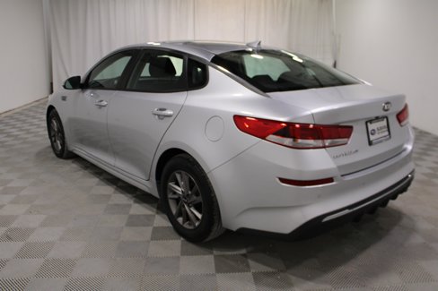 Used 2020 Kia Optima LX image 27