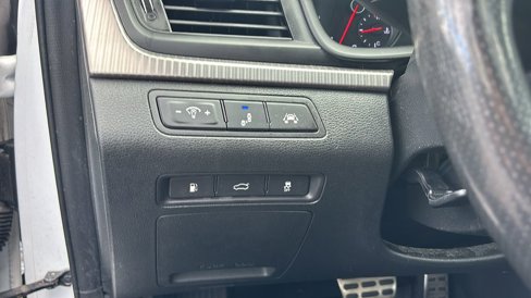 Used 2018 Hyundai Sonata Sport w/ Tech Package 05 image 15