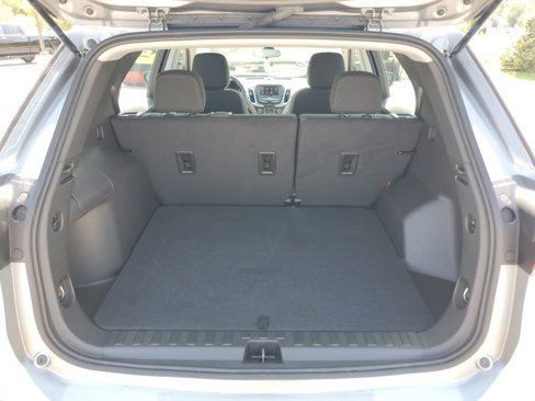 Used 2024 Chevrolet Equinox LS w/ Driver Confidence II Package image 31