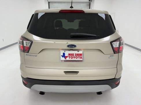 Used 2017 Ford Escape SE image 7