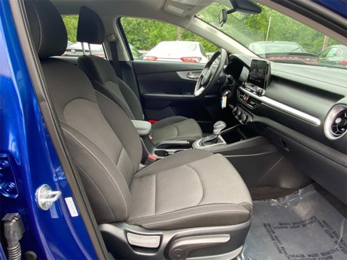Used 2024 Kia Forte LXS image 10