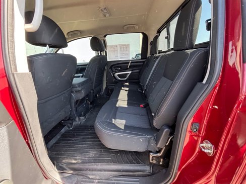 Used 2017 Nissan Titan SV image 25