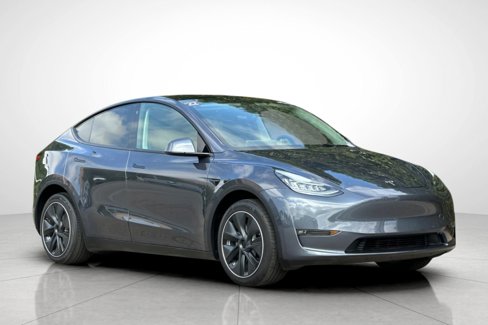 Used 2022 Tesla Model Y Long Range image 27