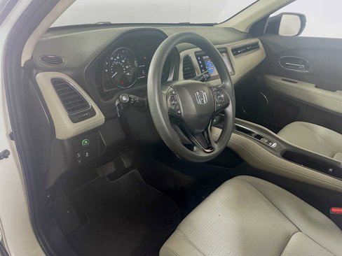 Used 2019 Honda HR-V EX image 7