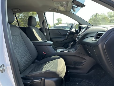 Used 2018 Chevrolet Equinox LT image 7