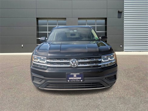 Used 2018 Volkswagen Atlas Launch Edition image 2