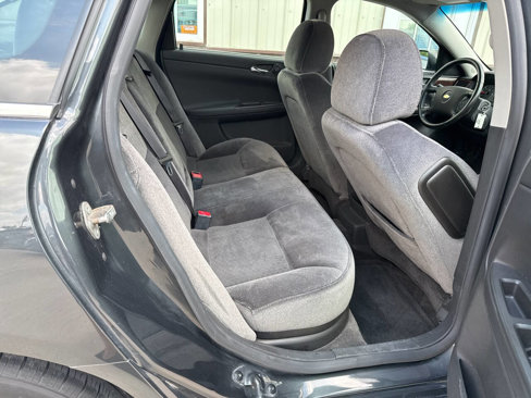 Used 2014 Chevrolet Impala LT w/ LT Sunroof Package image 10