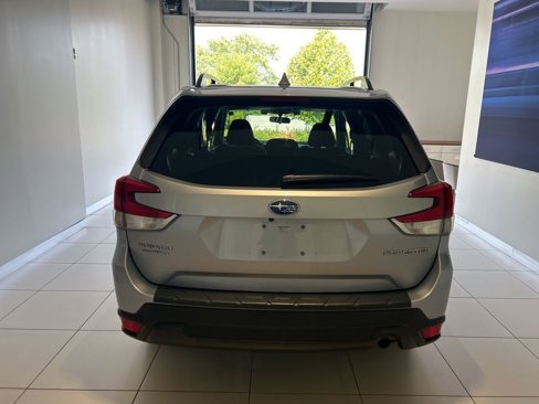 Used 2020 Subaru Forester Premium image 14