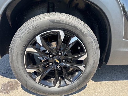 Used 2023 Chevrolet TrailBlazer LT w/ Convenience Package image 9