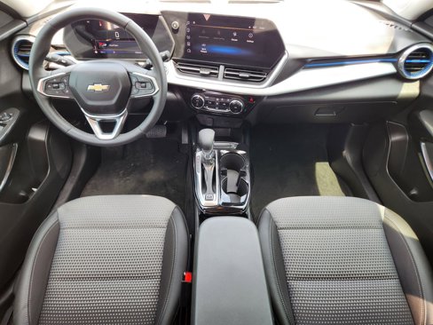 Used 2024 Chevrolet Trax LT w/ LT Convenience Package image 32