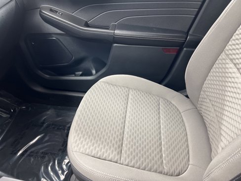 Used 2021 Ford Escape SE w/ SE Sport Appearance Package image 21